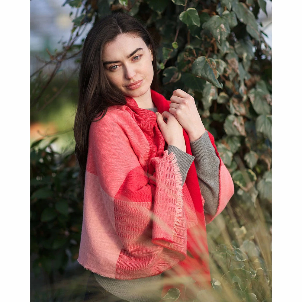 Brand new ⭐ Celtic County Wicklow Shawl: Shades of Red ✨ 2 Brand new ⭐ Celtic County Wicklow Shawl: Shades of Red ✨ - Image 2